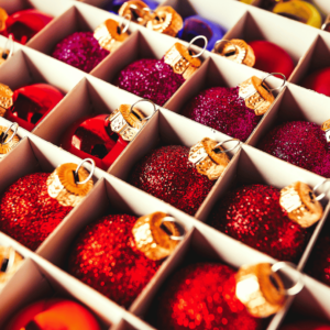 how to organize christmas ornaments