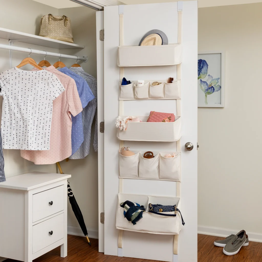 how to maximize space in small apartments