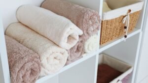 how to roll towels for storage